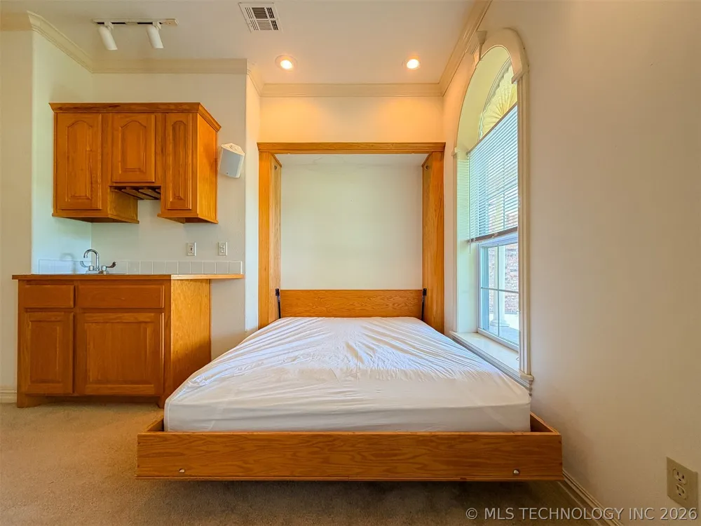 15224 W Jones Road Tahlequah, OK 74464