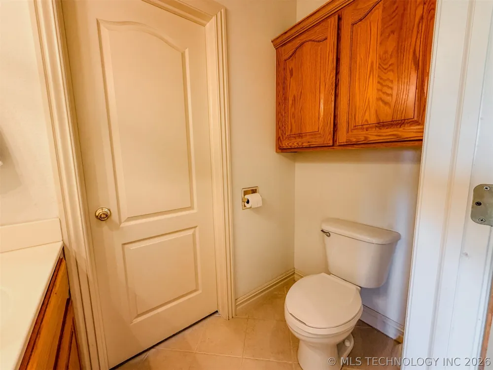 15224 W Jones Road Tahlequah, OK 74464