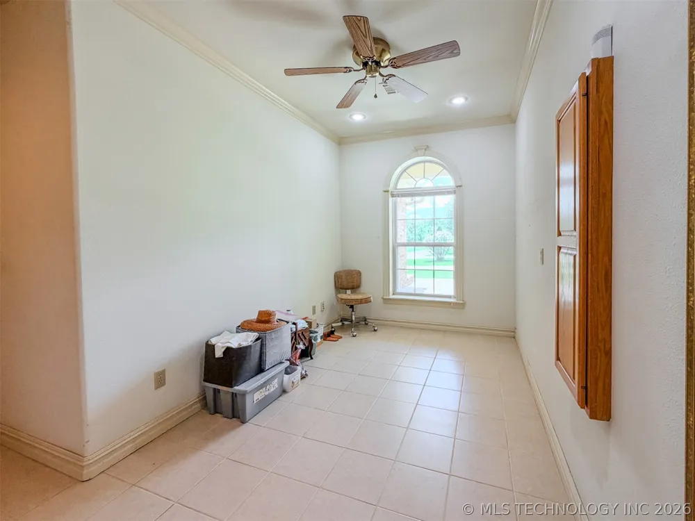 15224 W Jones Road Tahlequah, OK 74464
