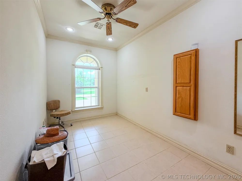 15224 W Jones Road Tahlequah, OK 74464