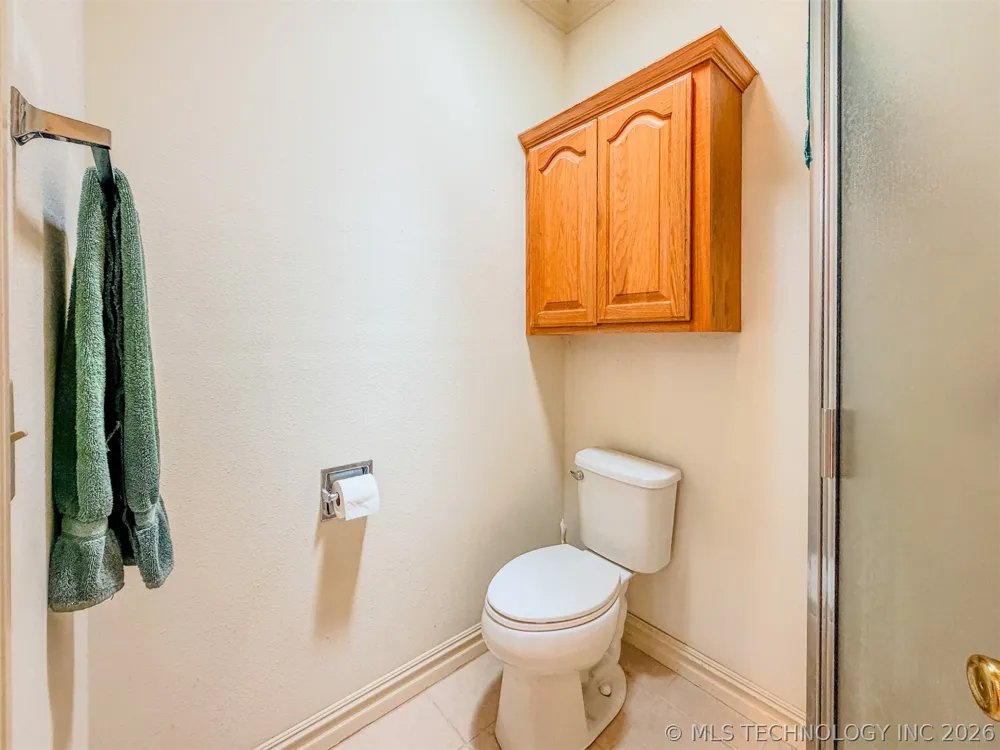15224 W Jones Road Tahlequah, OK 74464