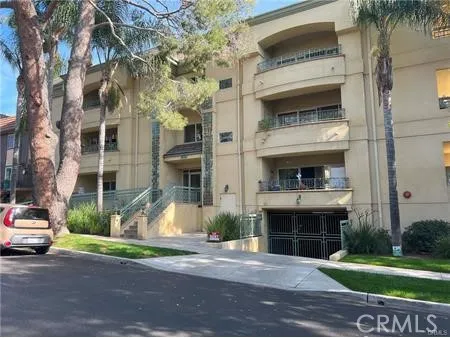 620 E Palm #302