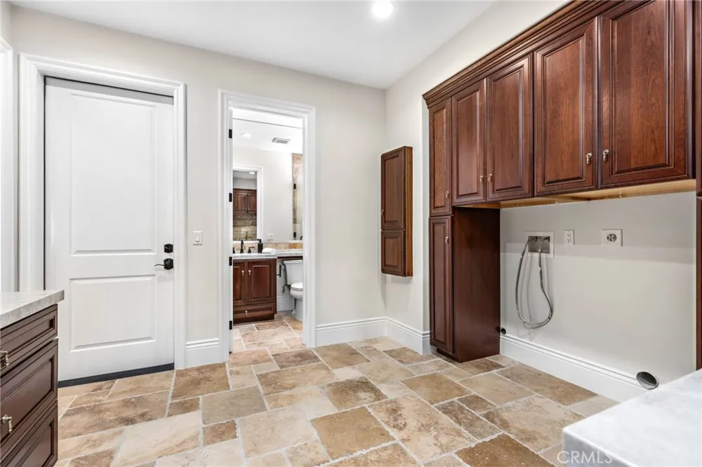 22477 Boating Way Canyon Lake, CA 92587
