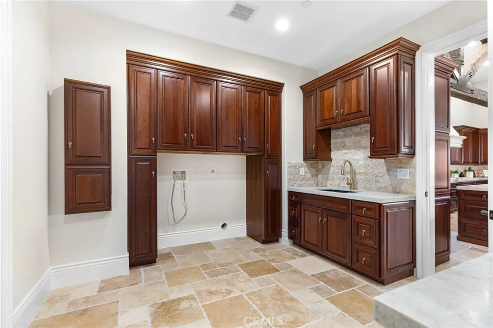 22477 Boating Way Canyon Lake, CA 92587