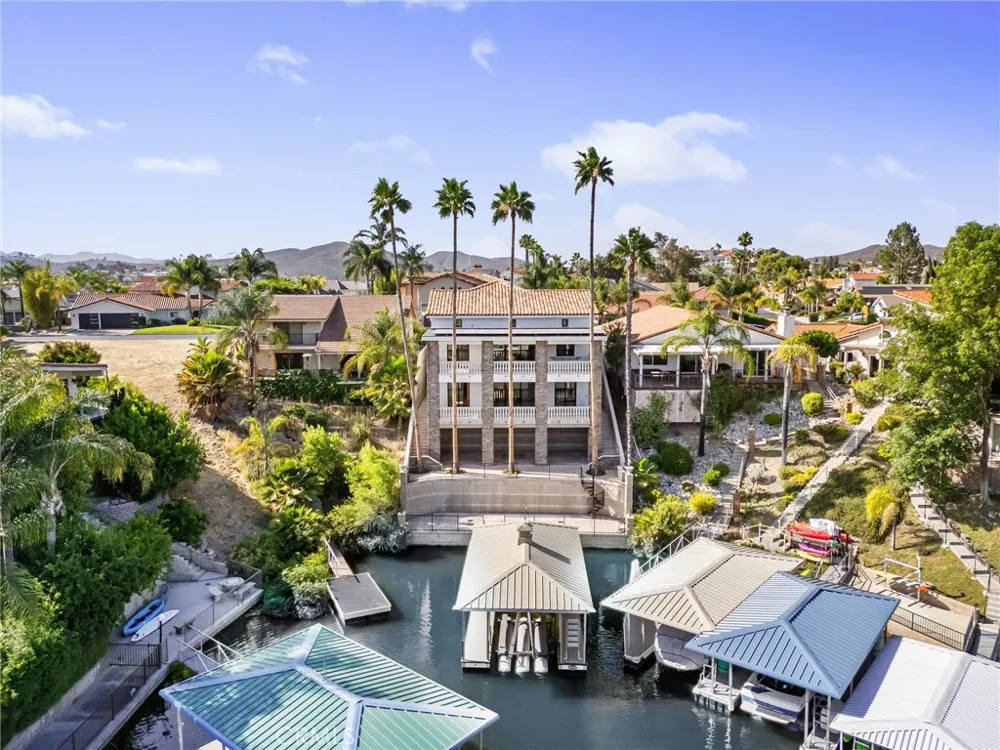 22477 Boating Way Canyon Lake, CA 92587