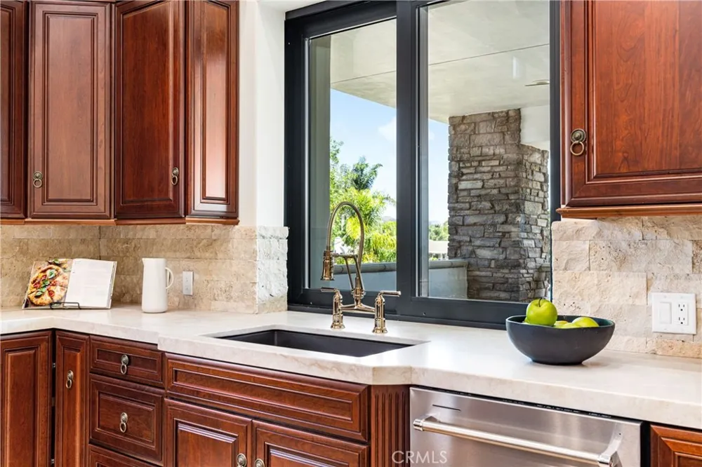 22477 Boating Way Canyon Lake, CA 92587
