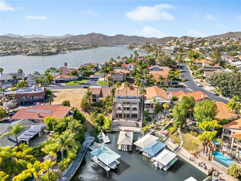 22477 Boating Way Canyon Lake, CA 92587