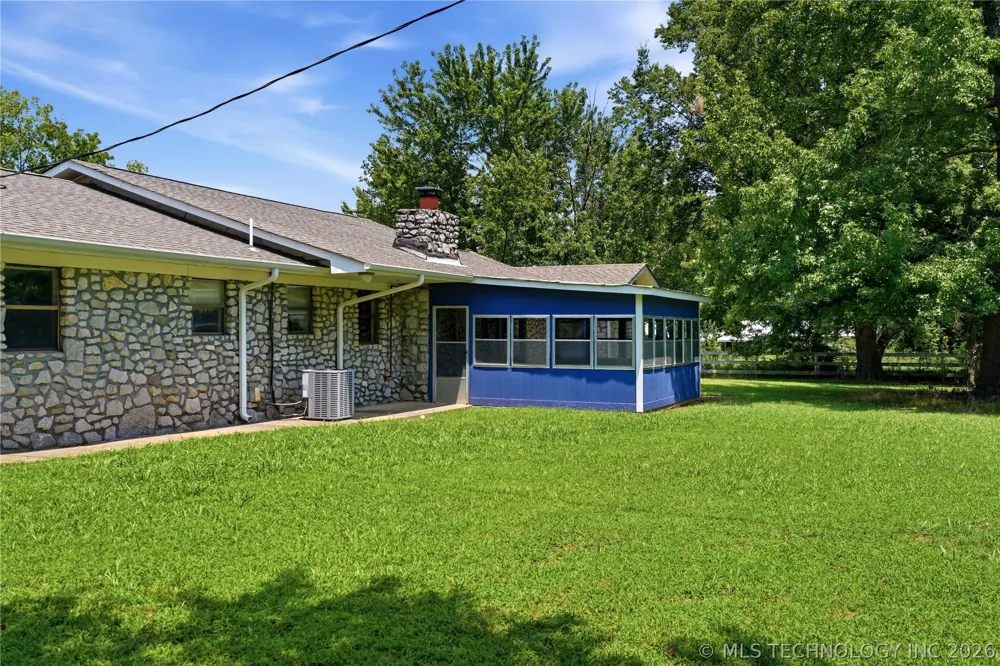 502 Fir Lane Warner, OK 74469