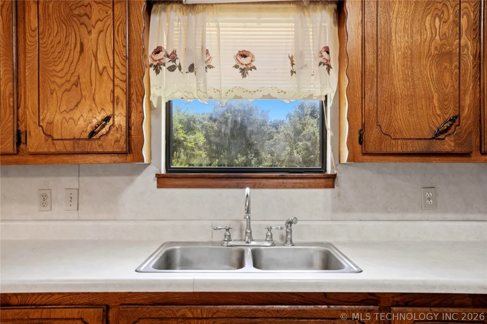 502 Fir Lane Warner, OK 74469