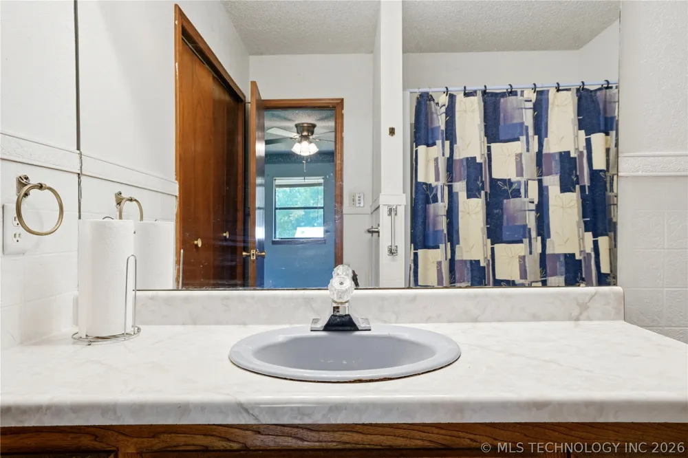 502 Fir Lane Warner, OK 74469