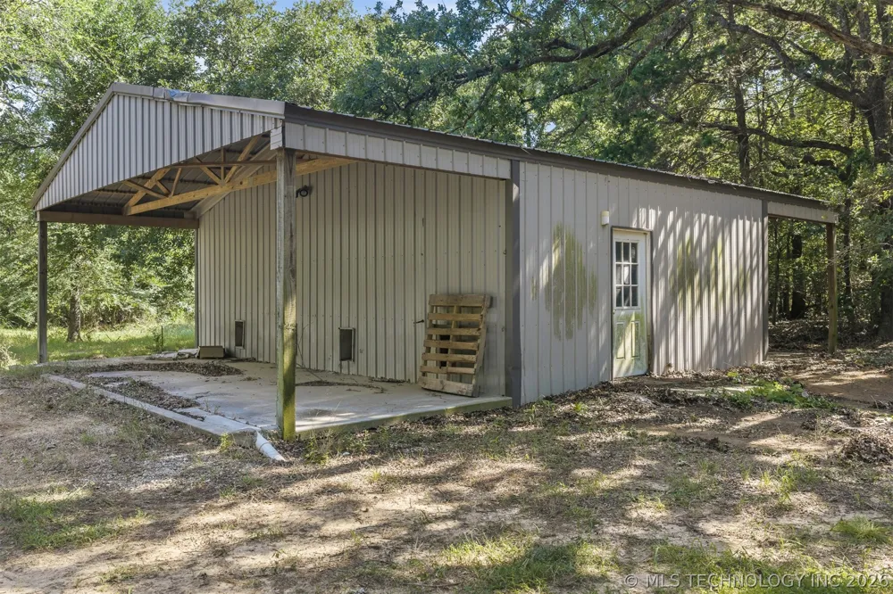 14205 S Simpson Road Mannsville, OK 73447