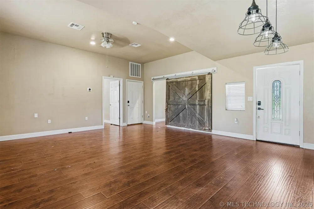 14205 S Simpson Road Mannsville, OK 73447