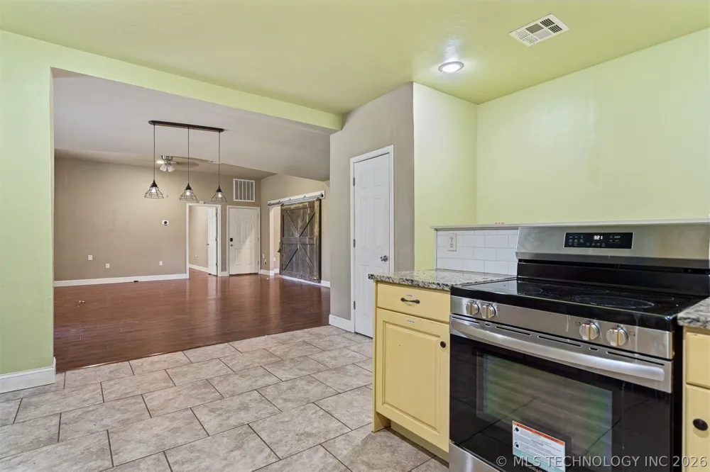 14205 S Simpson Road Mannsville, OK 73447
