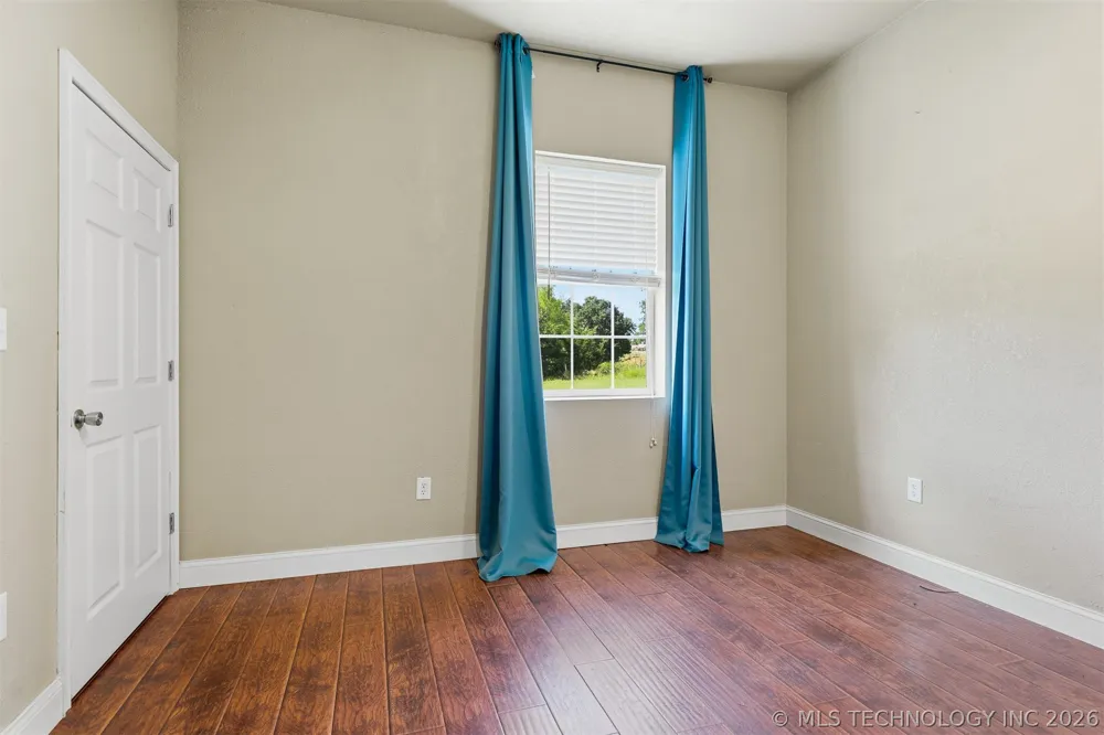 14205 S Simpson Road Mannsville, OK 73447