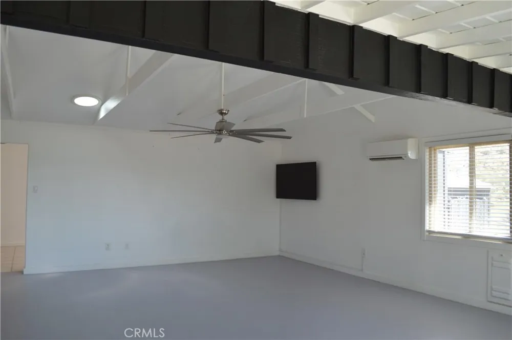 10225 Pinon Morongo Valley, CA 92256