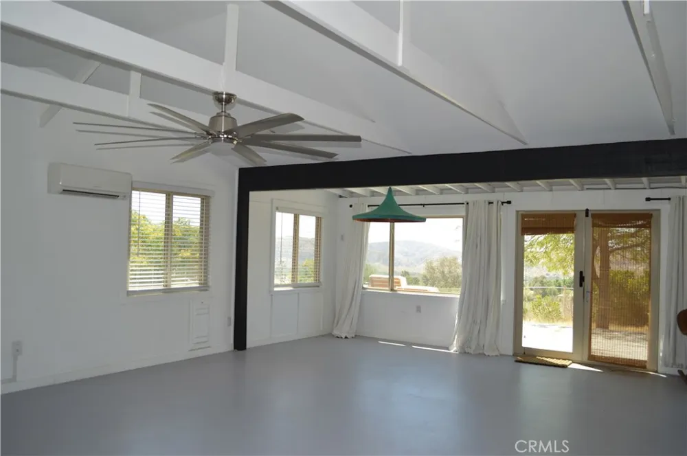 10225 Pinon Morongo Valley, CA 92256