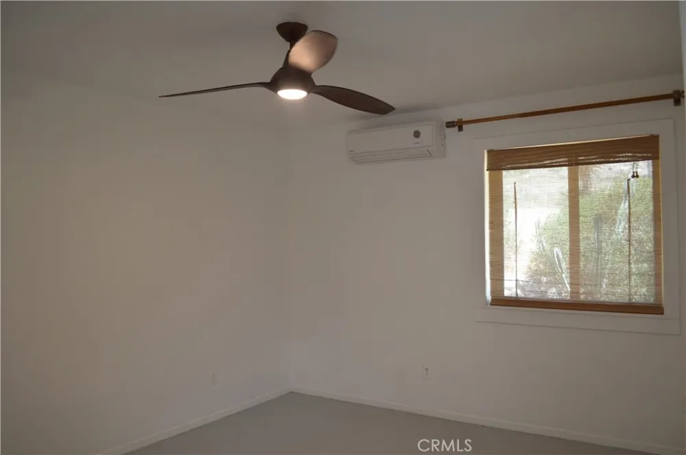 10225 Pinon Morongo Valley, CA 92256