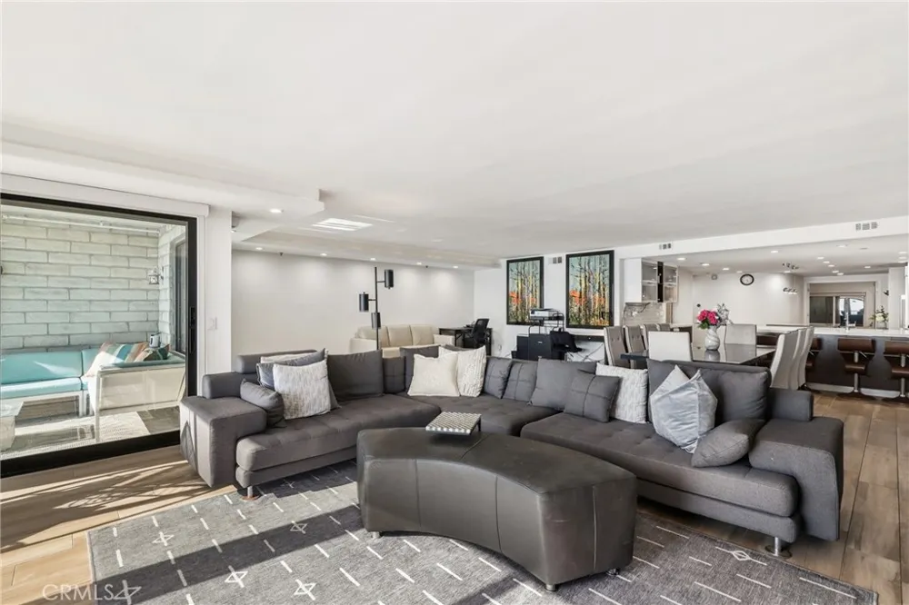 410 Corto Lane #E San Clemente, CA 92672