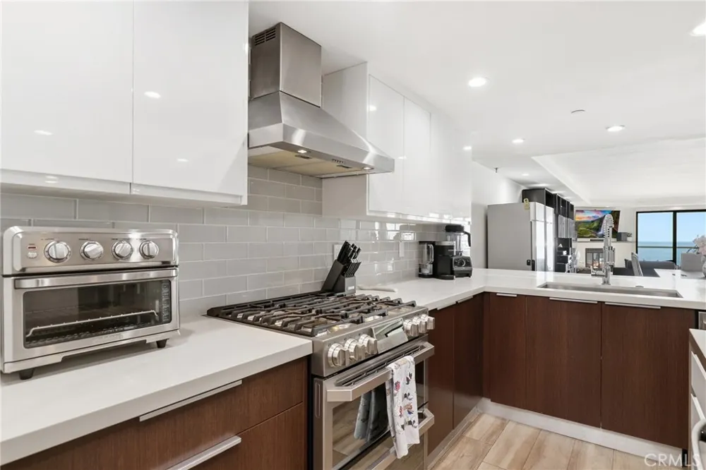 410 Corto Lane #E San Clemente, CA 92672