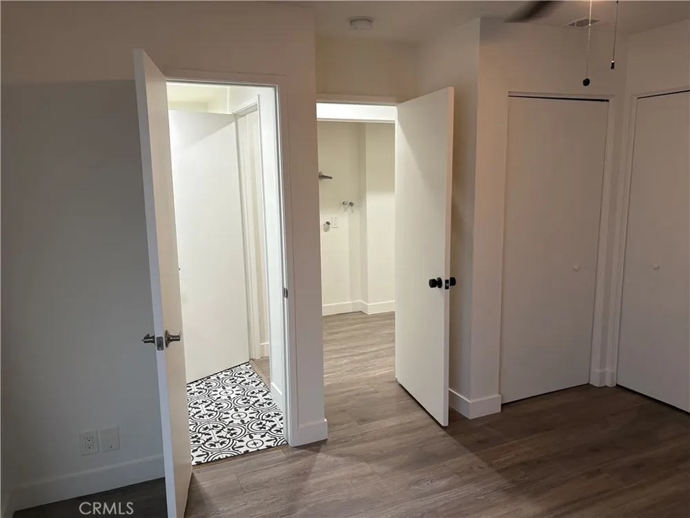 17 E Plymouth #B Long Beach, CA 90805