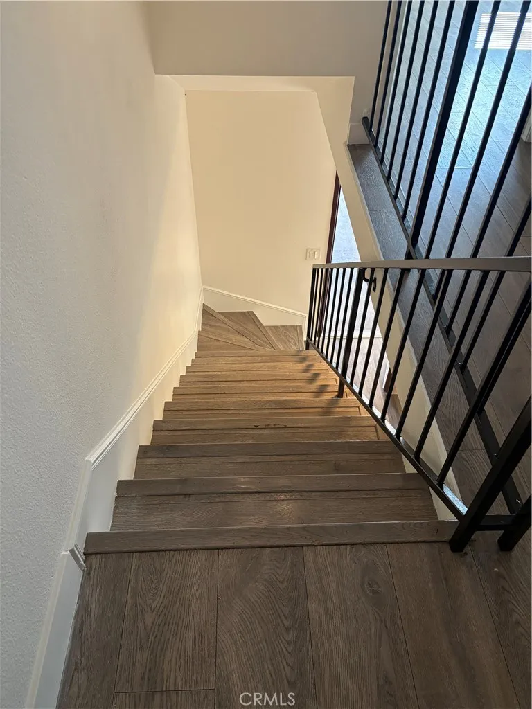 17 E Plymouth #B Long Beach, CA 90805