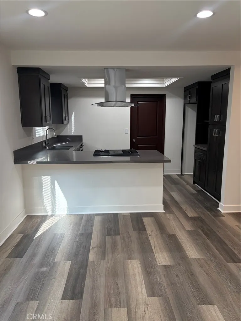 17 E Plymouth #B Long Beach, CA 90805