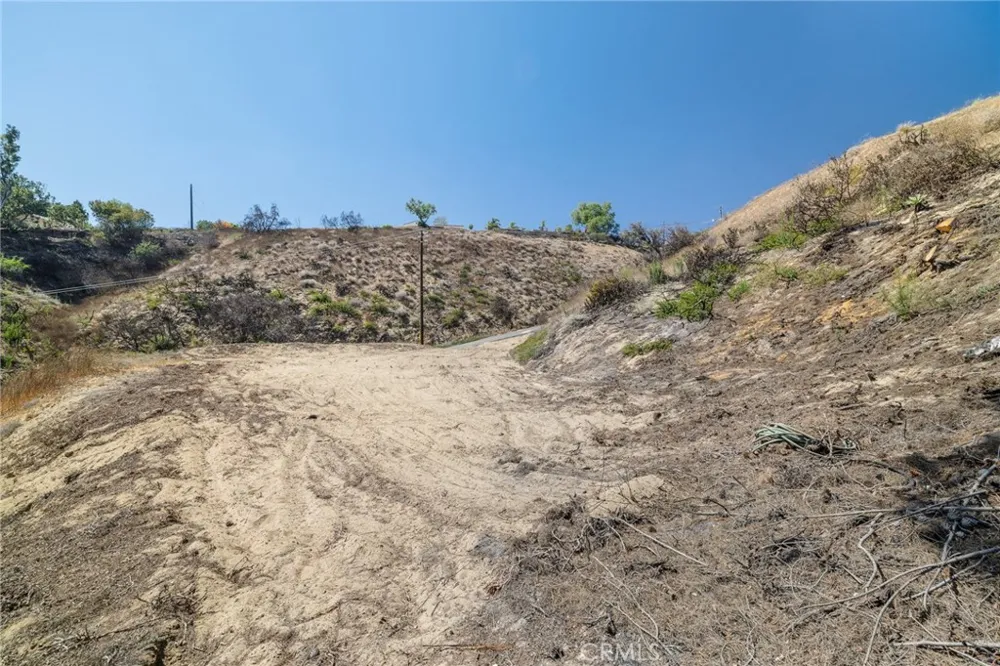 244 W Highland Drive Camarillo, CA 93010