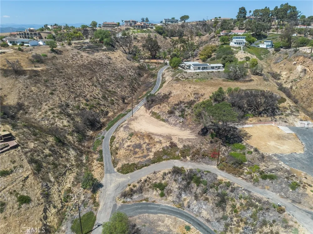 244 W Highland Drive Camarillo, CA 93010