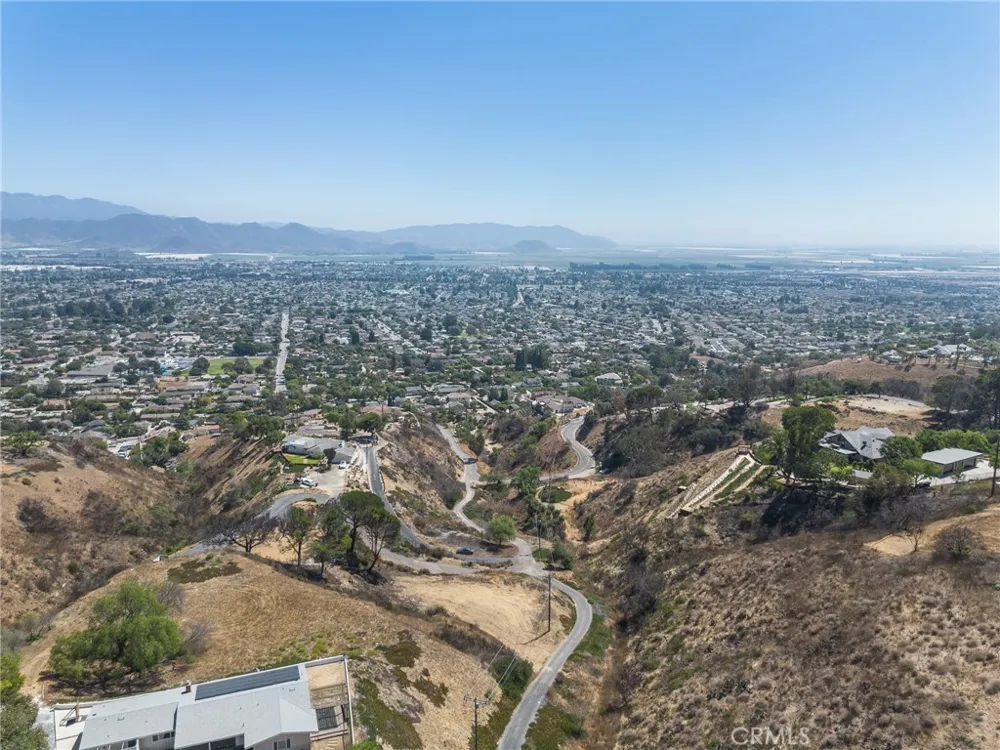 244 W Highland Drive Camarillo, CA 93010