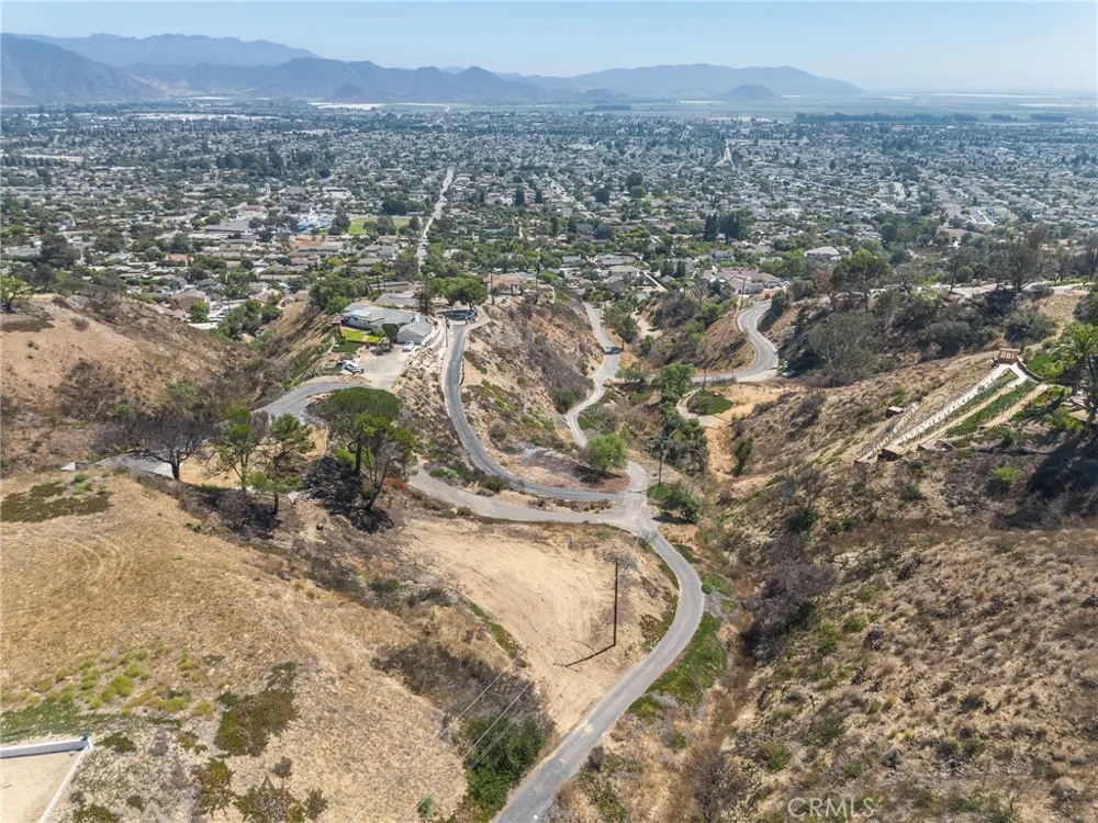 244 W Highland Drive Camarillo, CA 93010
