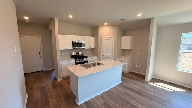 168 TRIBUTARY LANE Bridgeport, TX 76426