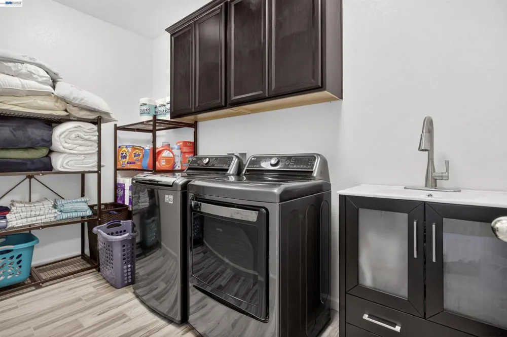 1787 Branson Court Lathrop, CA 95330