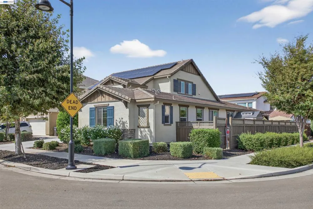 1787 Branson Court Lathrop, CA 95330