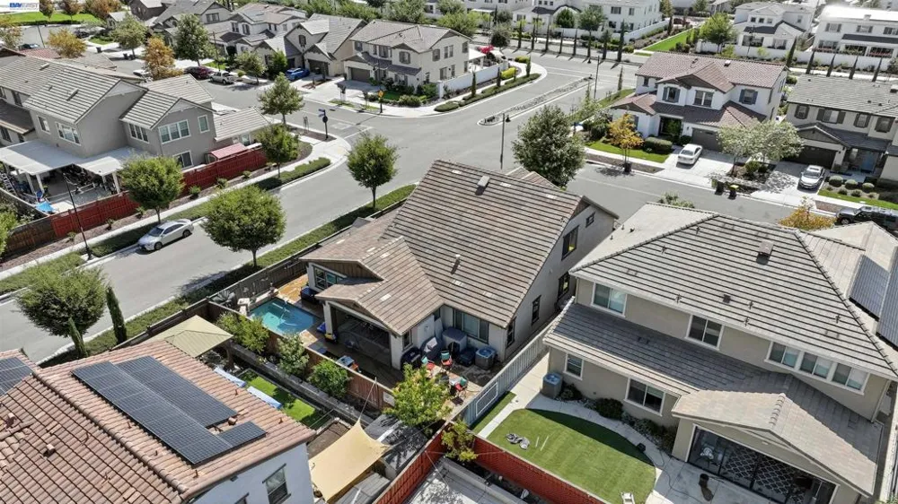 1787 Branson Court Lathrop, CA 95330