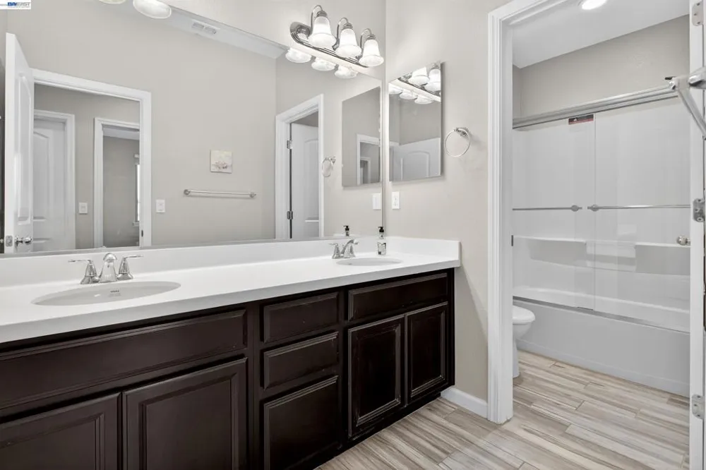1787 Branson Court Lathrop, CA 95330