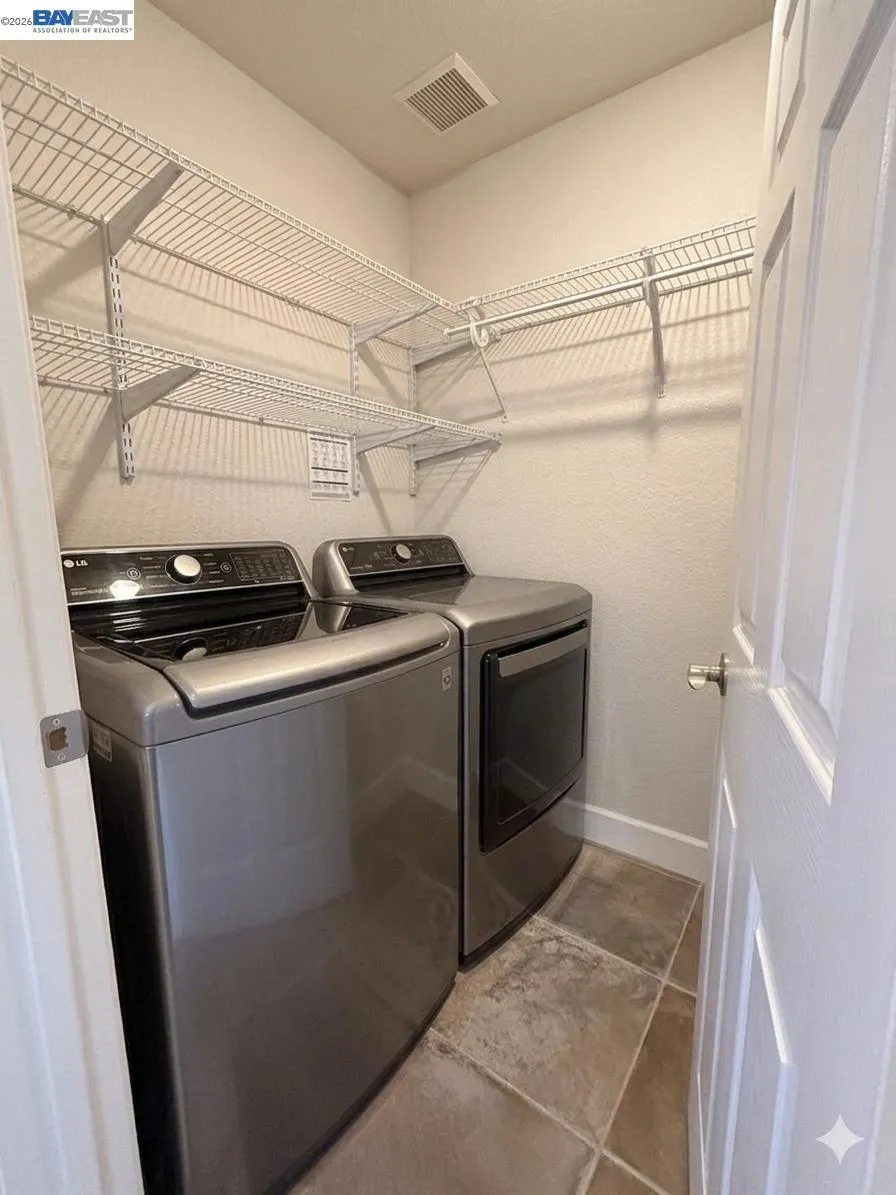 406 Stanford St Vacaville, CA 95687