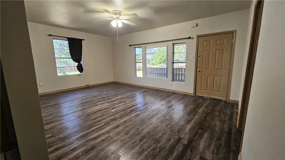 4405 Molina Drive Corpus Christi, TX 78416