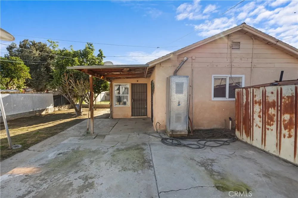 243 E Olive San Bernardino, CA 92410
