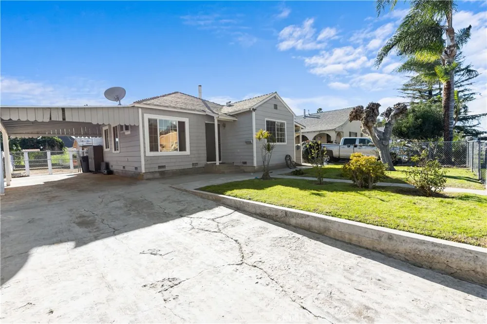 243 E Olive San Bernardino, CA 92410