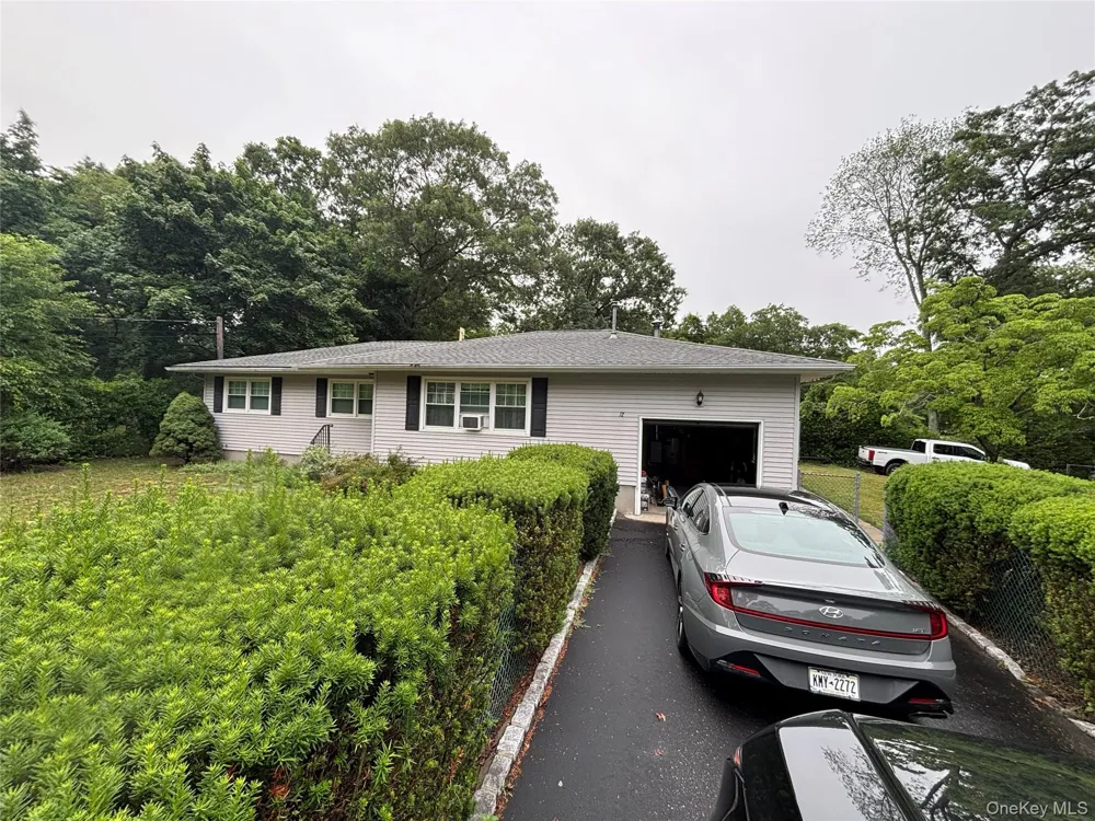 72 Fanning Boulevard Riverhead, NY 11901