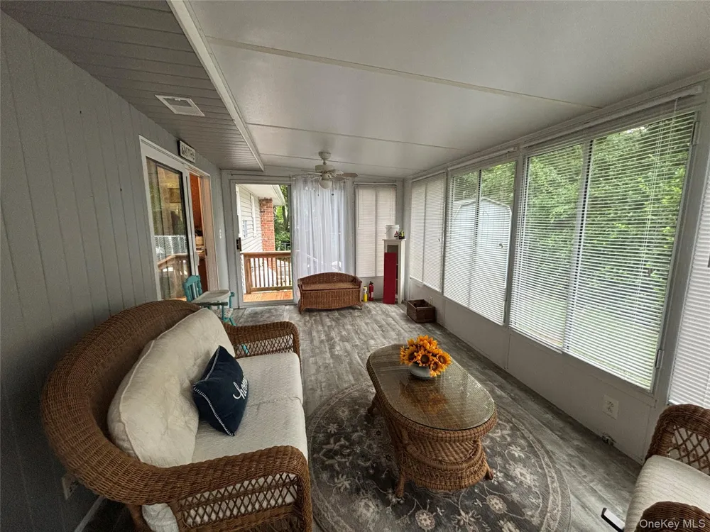 72 Fanning Boulevard Riverhead, NY 11901
