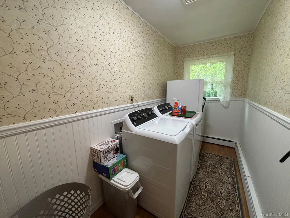 72 Fanning Boulevard Riverhead, NY 11901