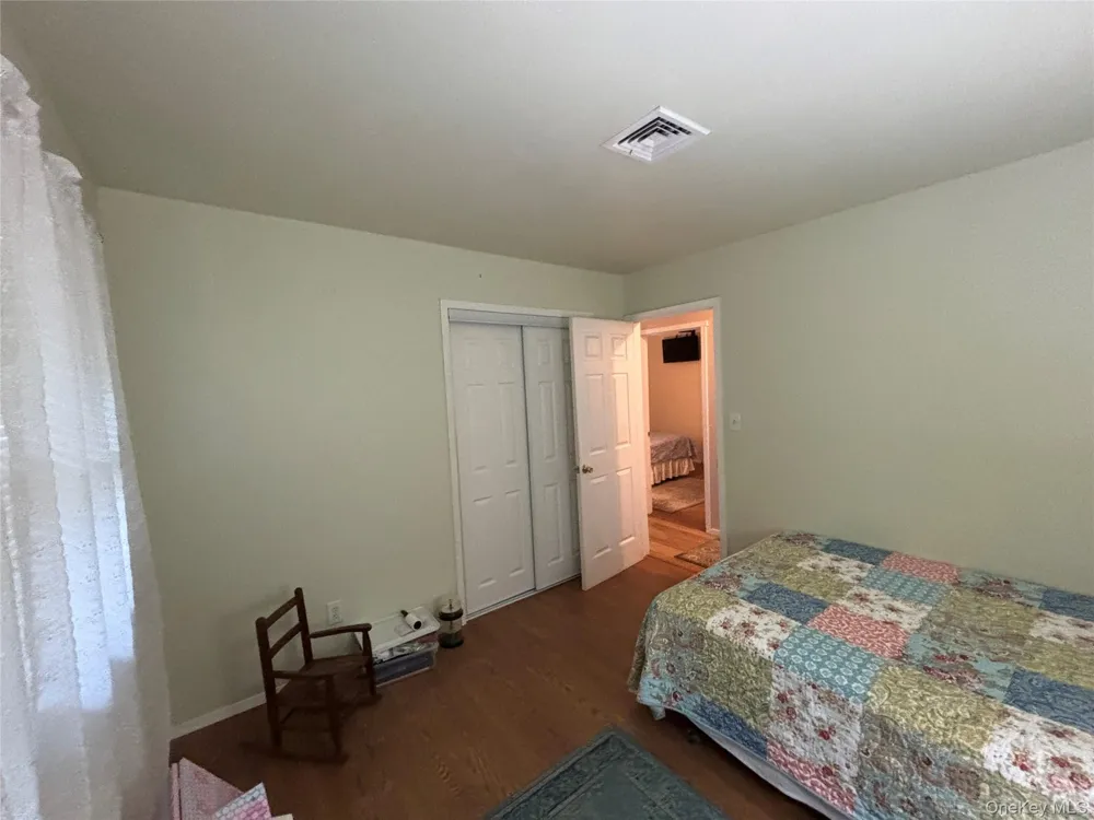 72 Fanning Boulevard Riverhead, NY 11901