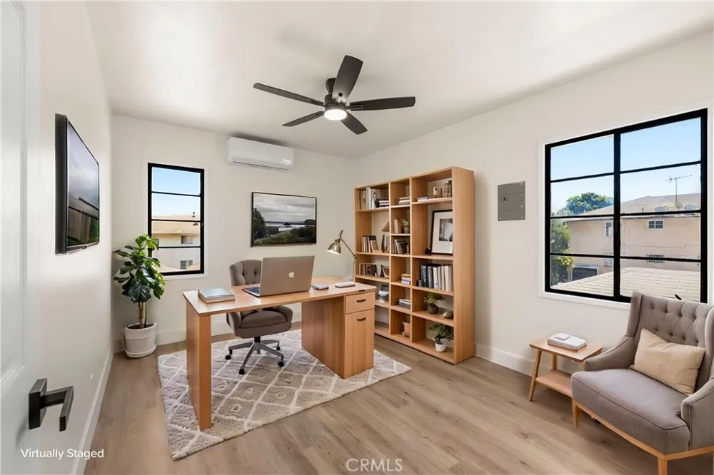 4072 Hillcrest Drive #C Los Angeles, CA 90008