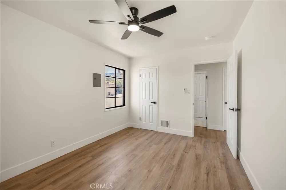 4072 Hillcrest Drive #C Los Angeles, CA 90008