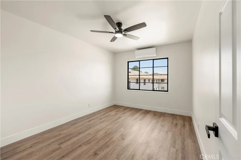 4072 Hillcrest Drive #C Los Angeles, CA 90008