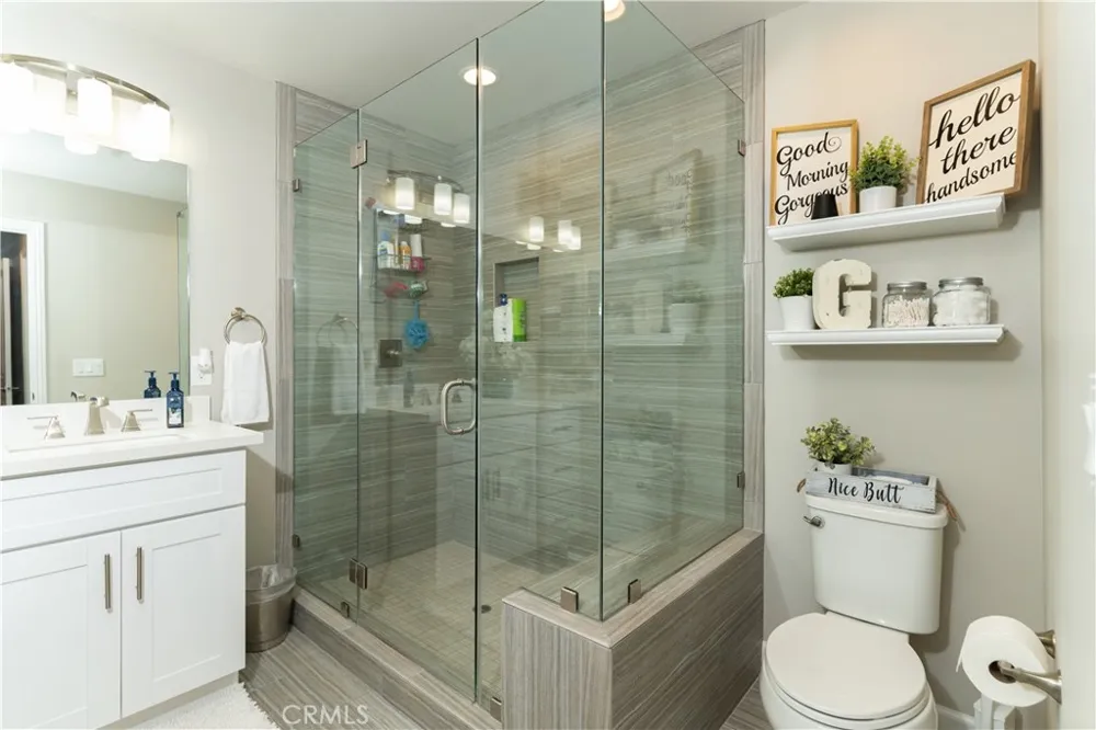 16408 Valencia #115 Fontana, CA 92335
