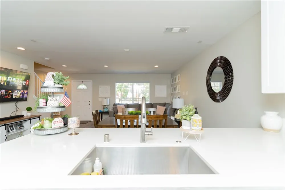 16408 Valencia #115 Fontana, CA 92335