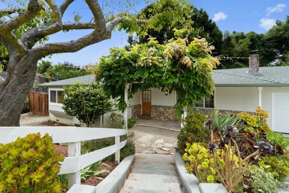 112 Siesta Court Aptos, CA 95003