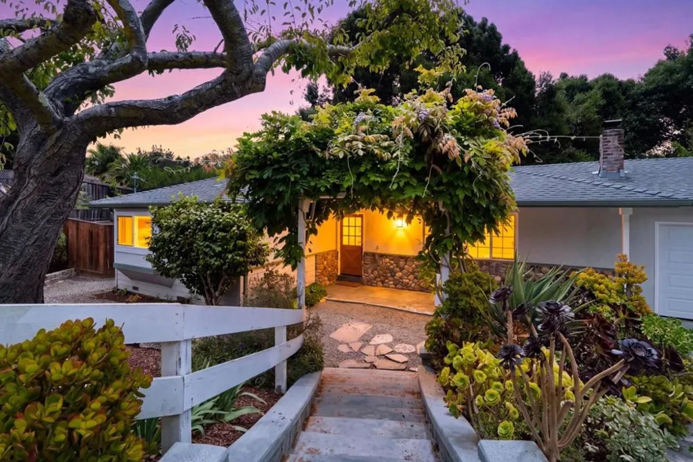 112 Siesta Court Aptos, CA 95003